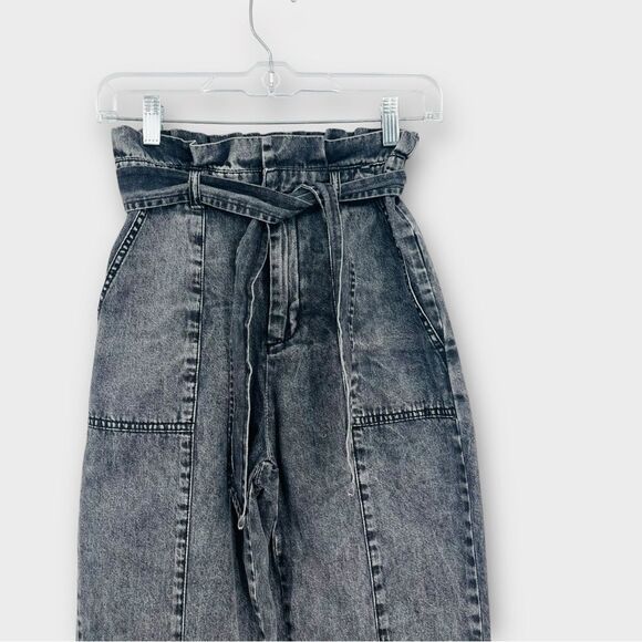 BB DAKOTA Wash & Learn Paperbag Waist Cropped Jeans in Washed Black Women’s SZ 0 - Picture 3 of 7